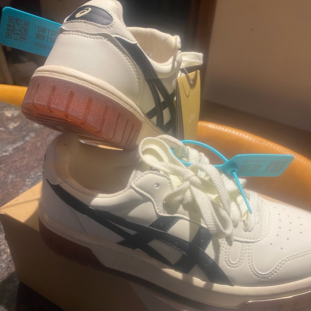 ASICS court MZ